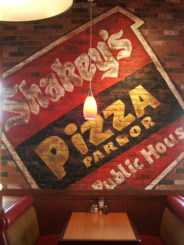 Shakeys Pizza